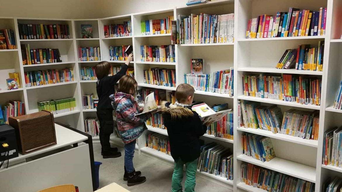 Renovierung der Schulbibliothek