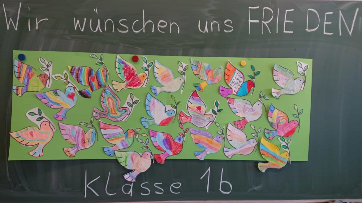 Die Klasse 1b wünscht sich Frieden!