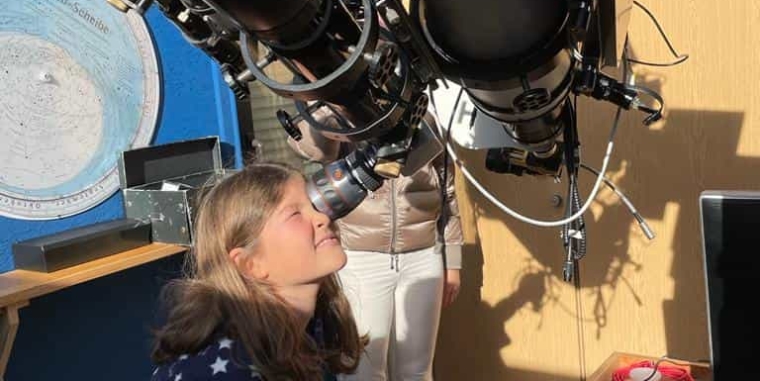 4b: Besuch im Schülerlabor Astronomie am Carl-Fuhlrott-Gymnasium