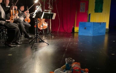 1b Im Theater am Engelsgarten“Pippi Langstrumpf“