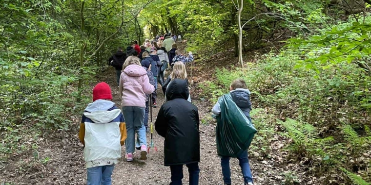 Müllsammelaktion- Saubere Sache! Unsere Schule sammelt Müll für eine bessere Umwelt