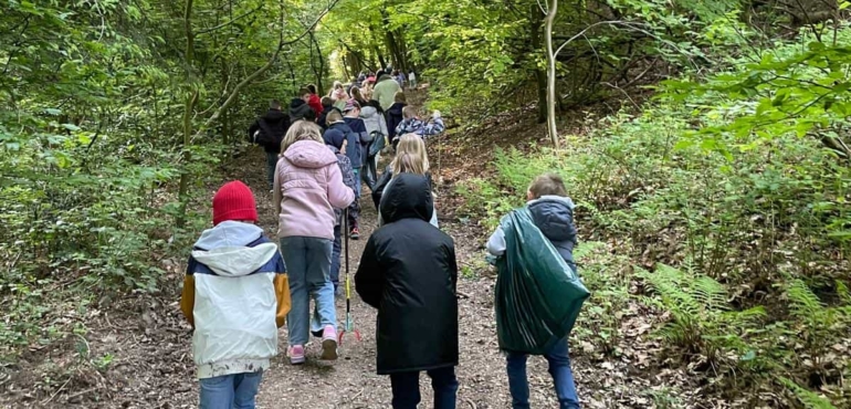 Müllsammelaktion- Saubere Sache! Unsere Schule sammelt Müll für eine bessere Umwelt
