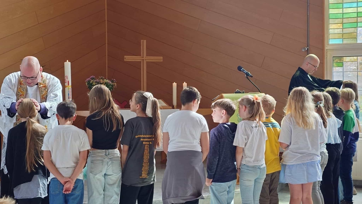 Ein bewegender Abschied – Abschlussgottesdienst der Viertklässler in der Nikodemuskirche