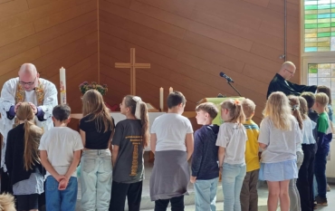 Ein bewegender Abschied – Abschlussgottesdienst der Viertklässler in der Nikodemuskirche