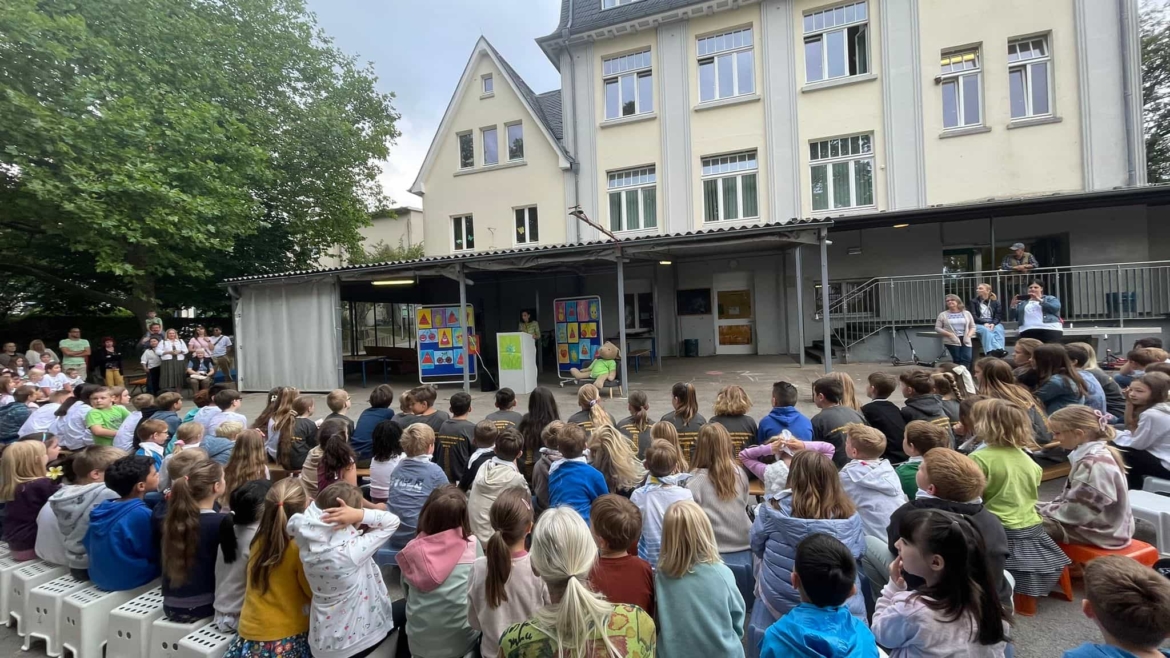 Ein emotionaler letzter Schultag voller Freude, Stolz und Abschiedstränen – wir starten in die Sommerferien!
