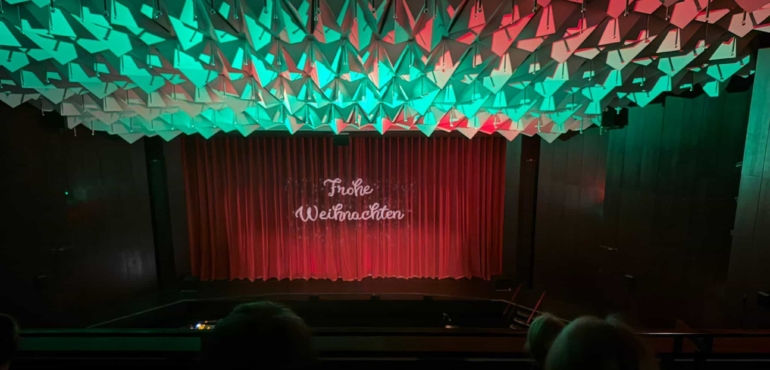 Traditioneller Theaterbesuch zur Weihnachtszeit