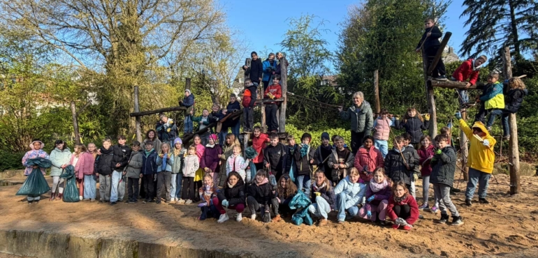 Gemeinsam für eine saubere Umwelt – Müllsammelaktionstag an der Grundschule Rottsieper Höhe