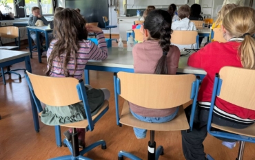 Milch-Projekt am CFG – Die dritten Klassen auf Entdeckungstour