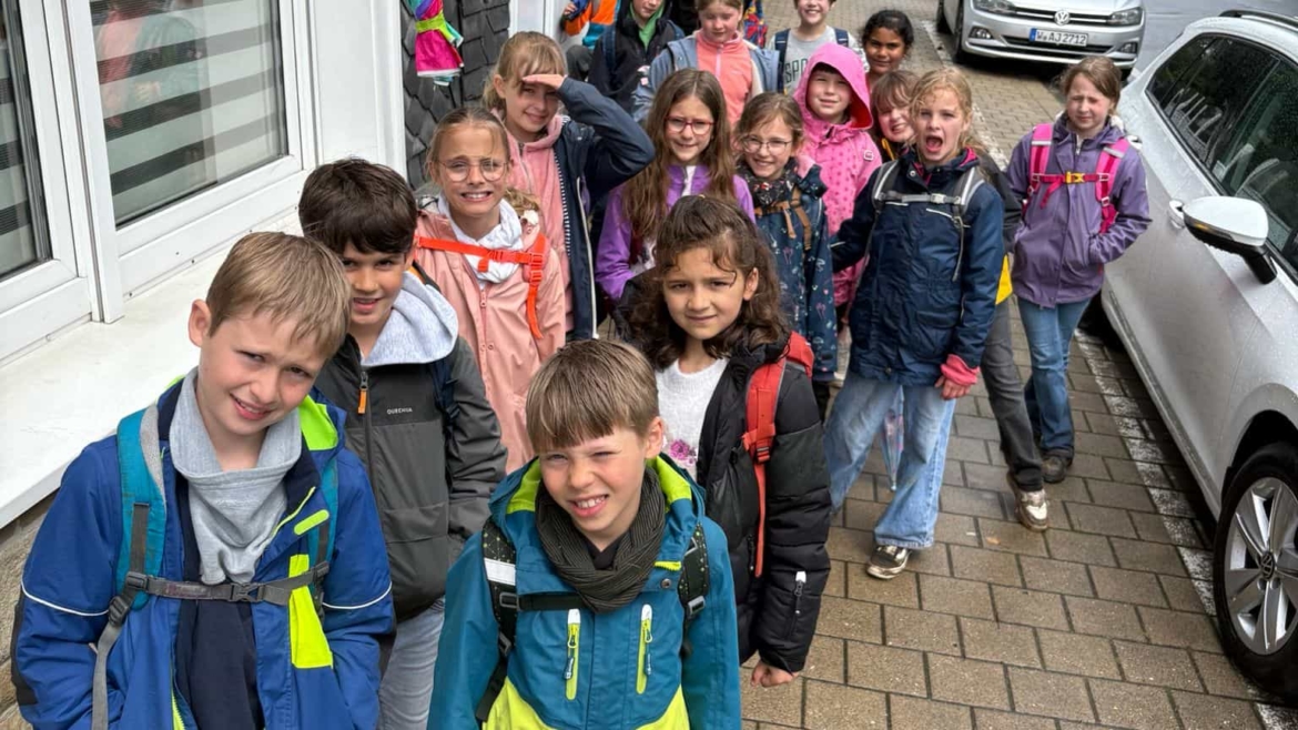 Ausflug der Klasse 3A zum kleinen Hof