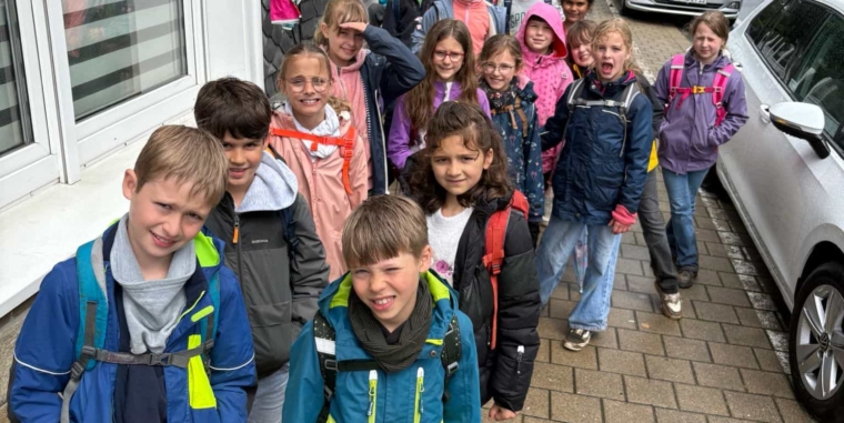 Ausflug der Klasse 3A zum kleinen Hof